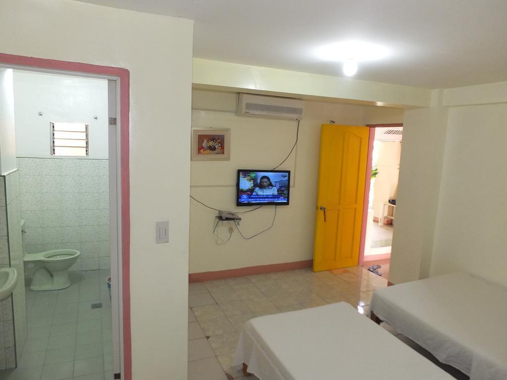 Constrell Pension House Tagbilaran Exterior foto