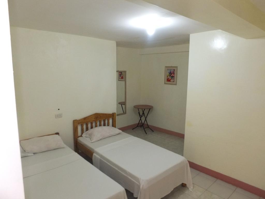 Constrell Pension House Tagbilaran Exterior foto