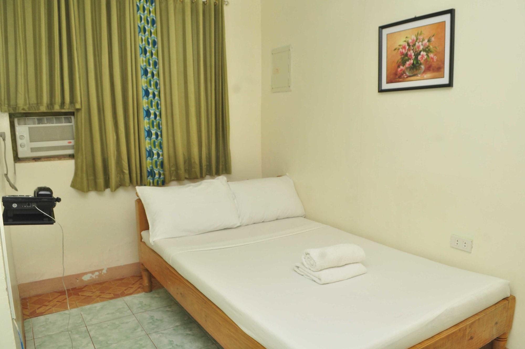 Constrell Pension House Tagbilaran Exterior foto