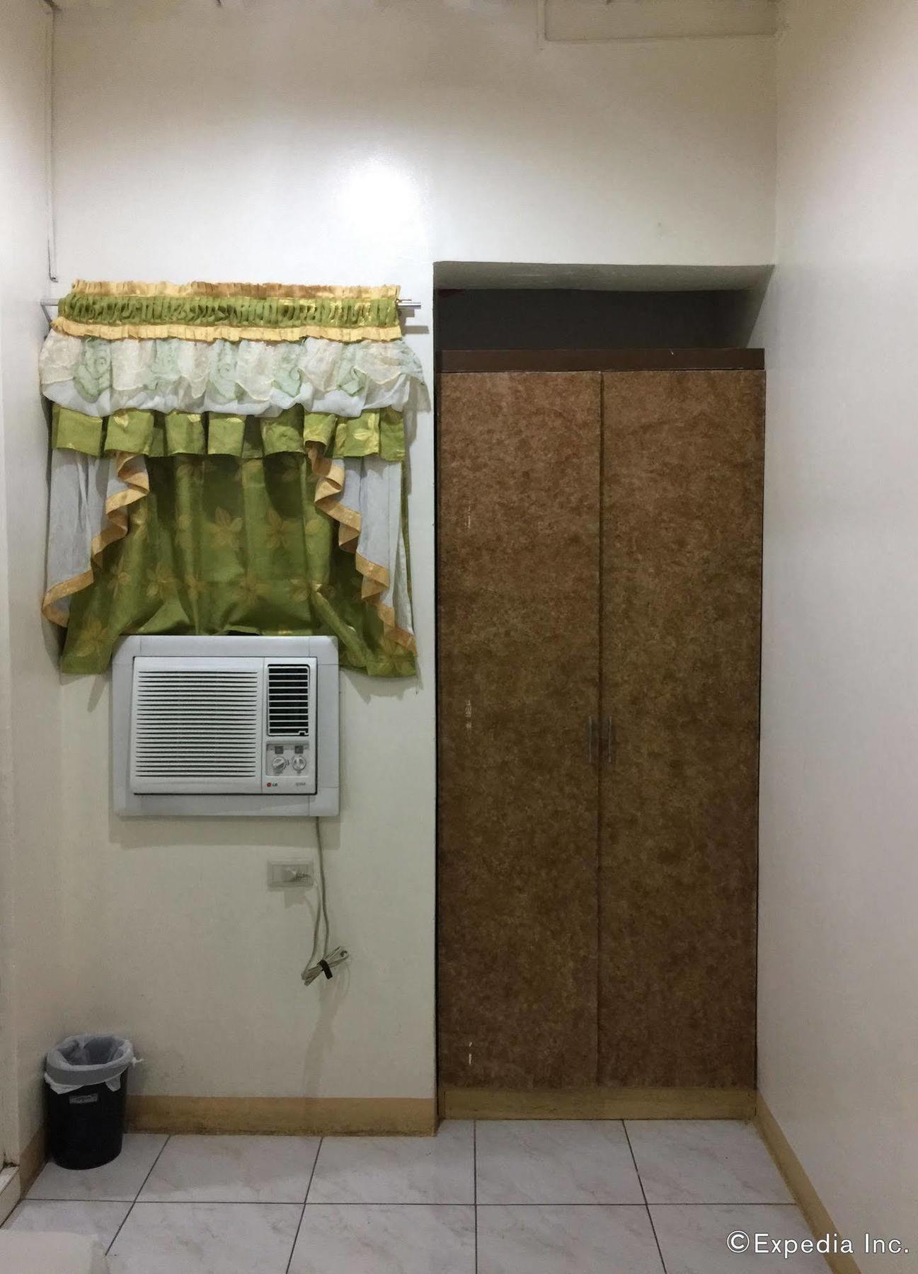 Constrell Pension House Tagbilaran Exterior foto
